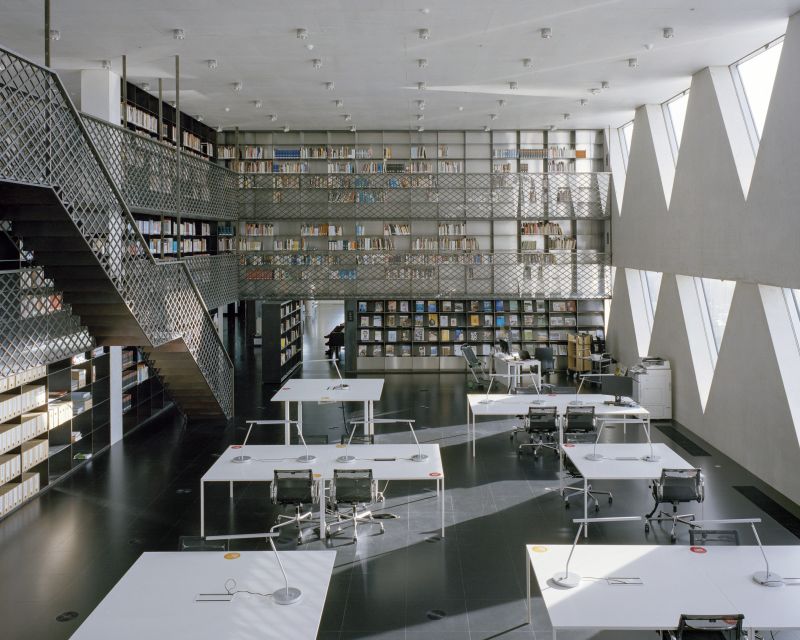 146 Province Headqurters Cmaxime Delvaux 11